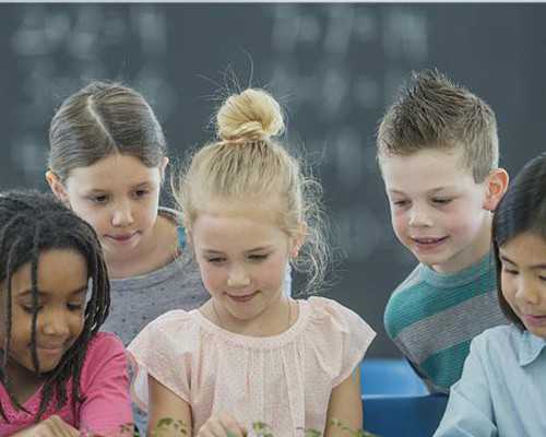 担心自己羊水不够的宝妈，可以看看自己有没有这些症状：